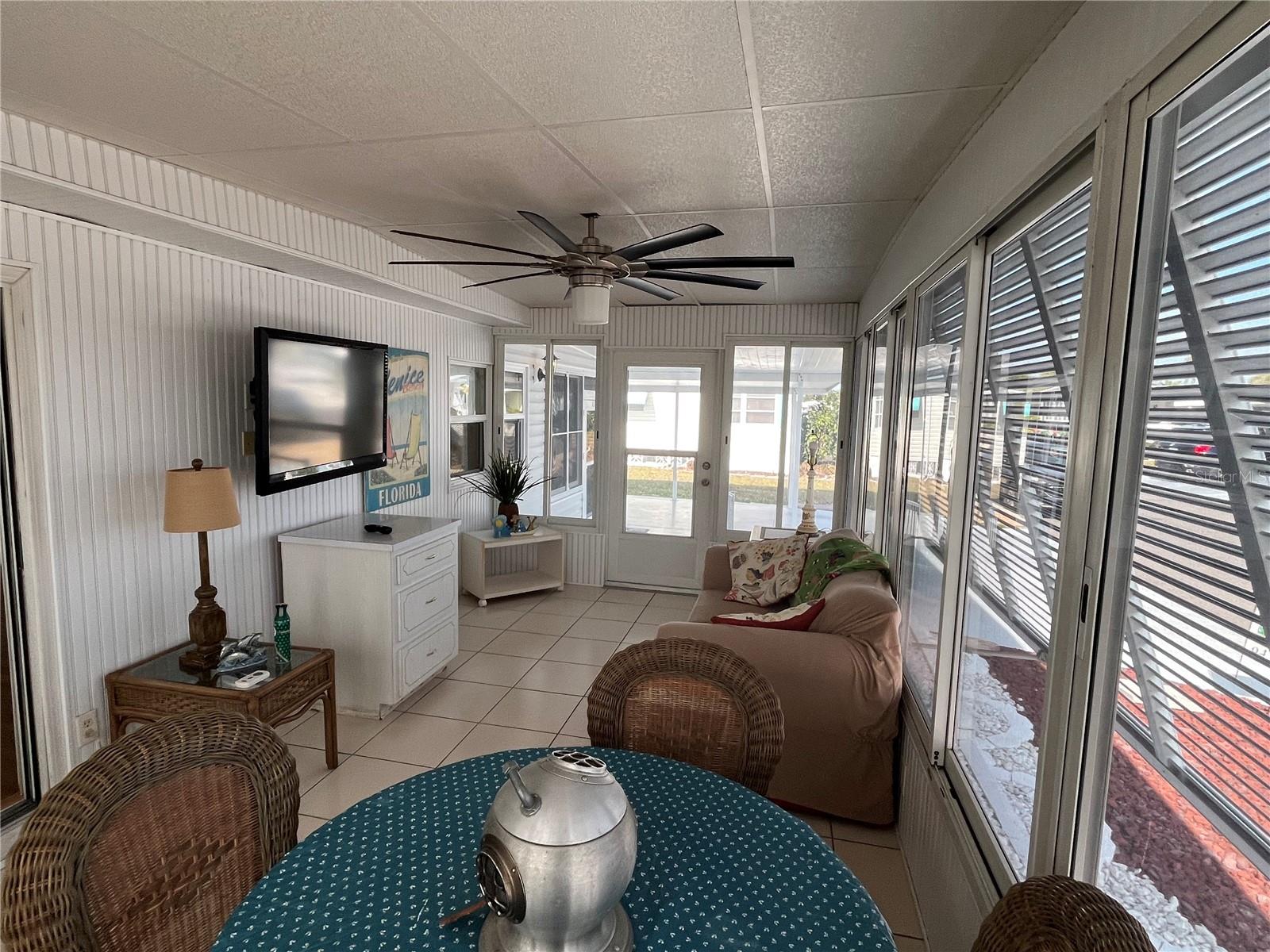 Image 23 of 52 For 826 Trento Drive