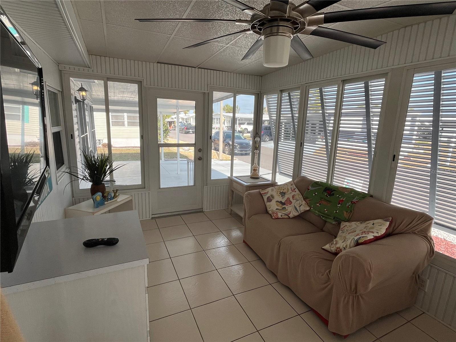 Image 24 of 52 For 826 Trento Drive