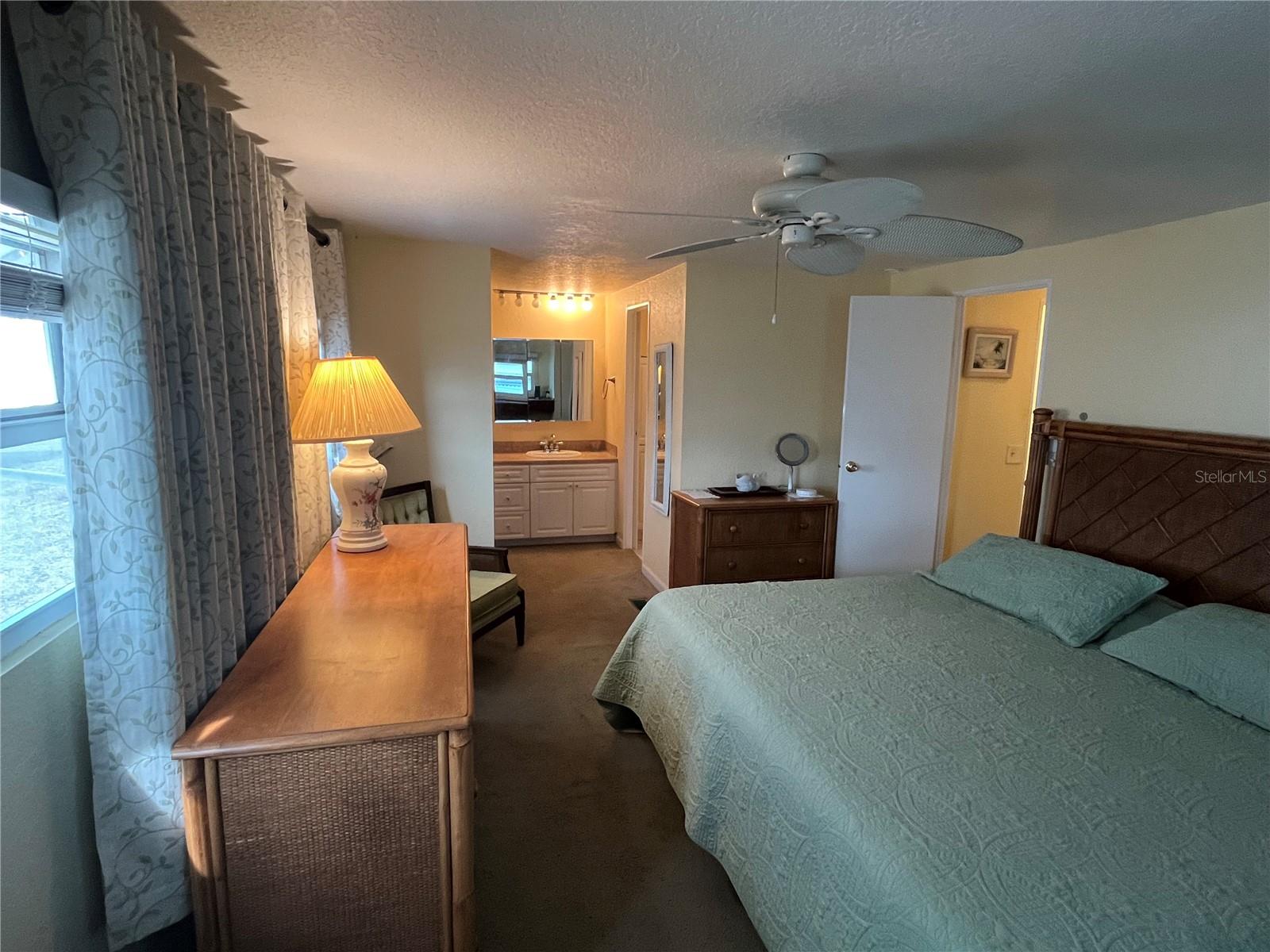 Image 34 of 52 For 826 Trento Drive