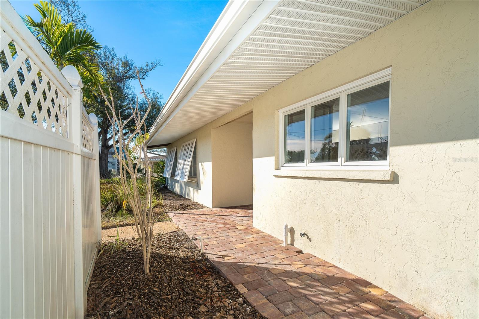 Image 8 of 49 For 1260 Maryknoll Road