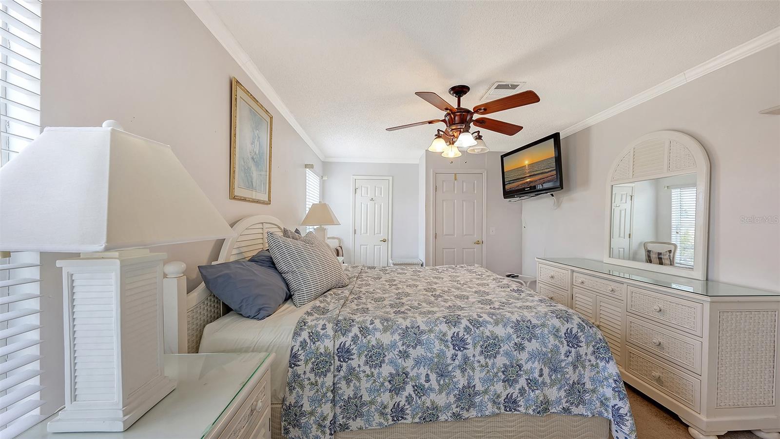 Image 19 of 43 For 11 Erskine Drive