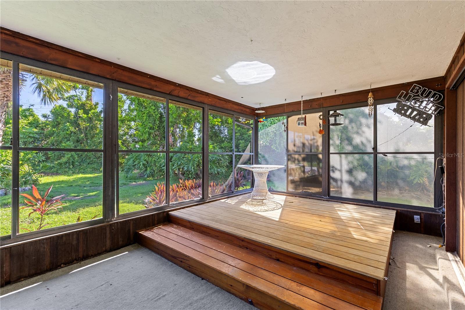 Image 14 of 52 For 1315 Pine Needle Road