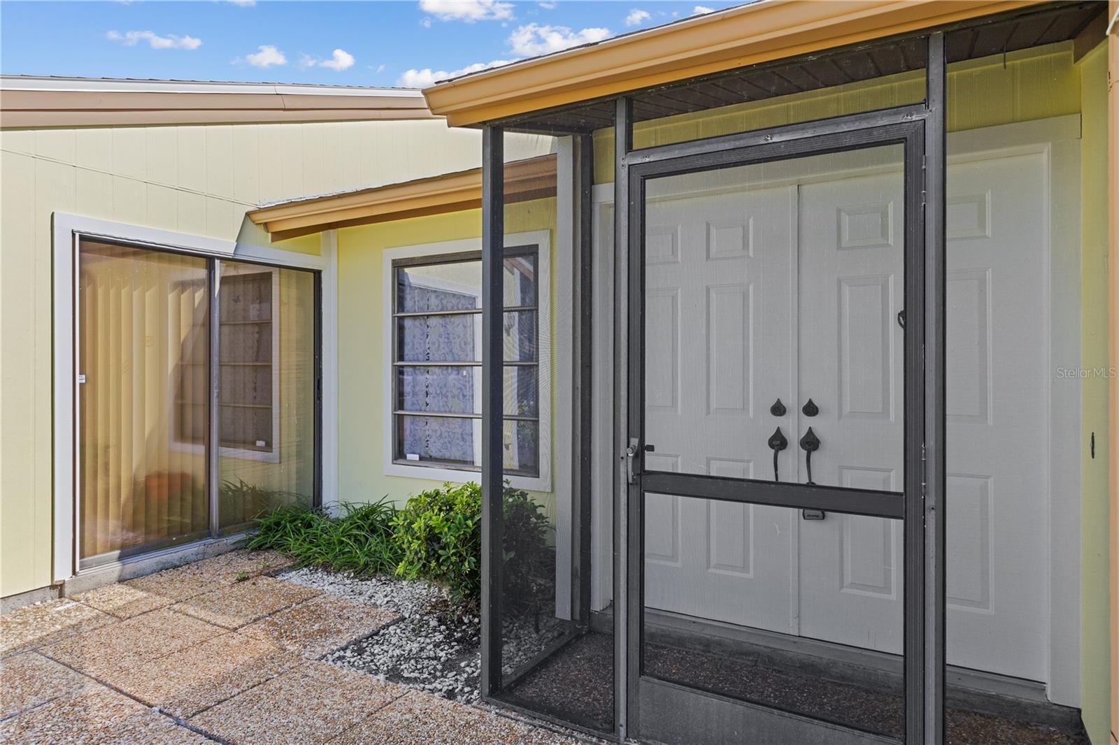 Image 2 of 52 For 1315 Pine Needle Road