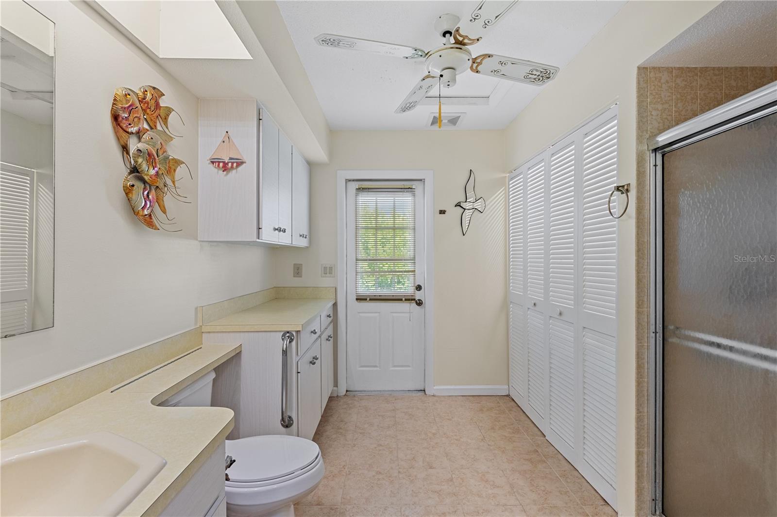 Image 28 of 52 For 1315 Pine Needle Road