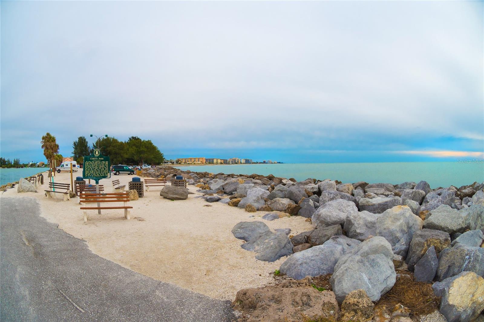 Image 37 of 52 For 1315 Pine Needle Road