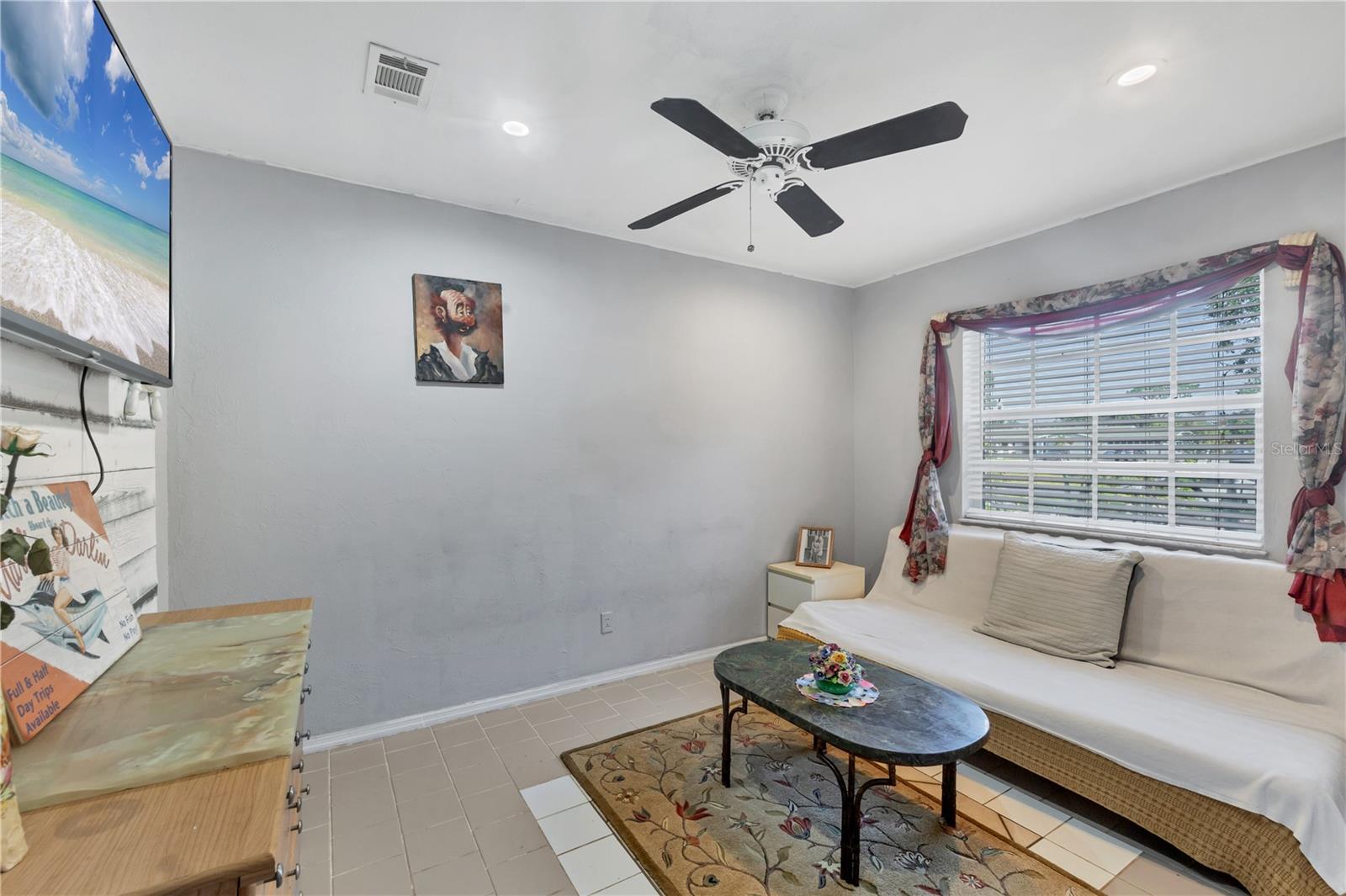 Image 3 of 8 For 690 Percheron Circle