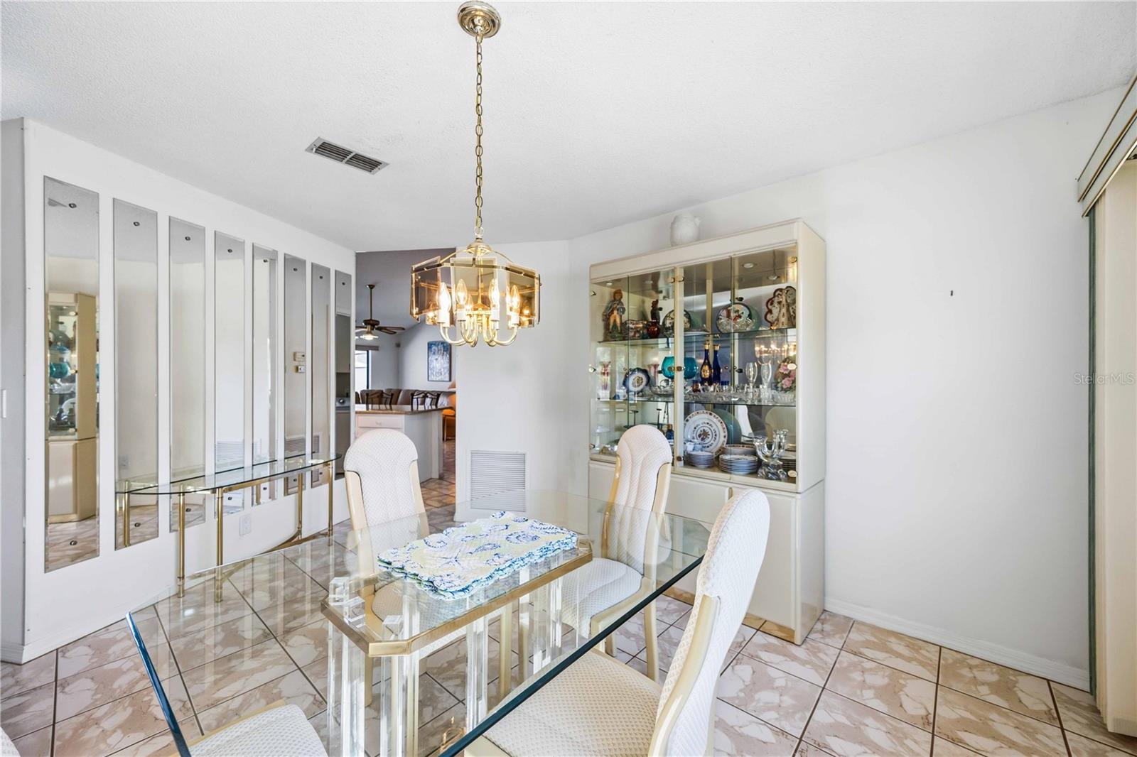 Image 12 of 45 For 114 Woodingham Drive