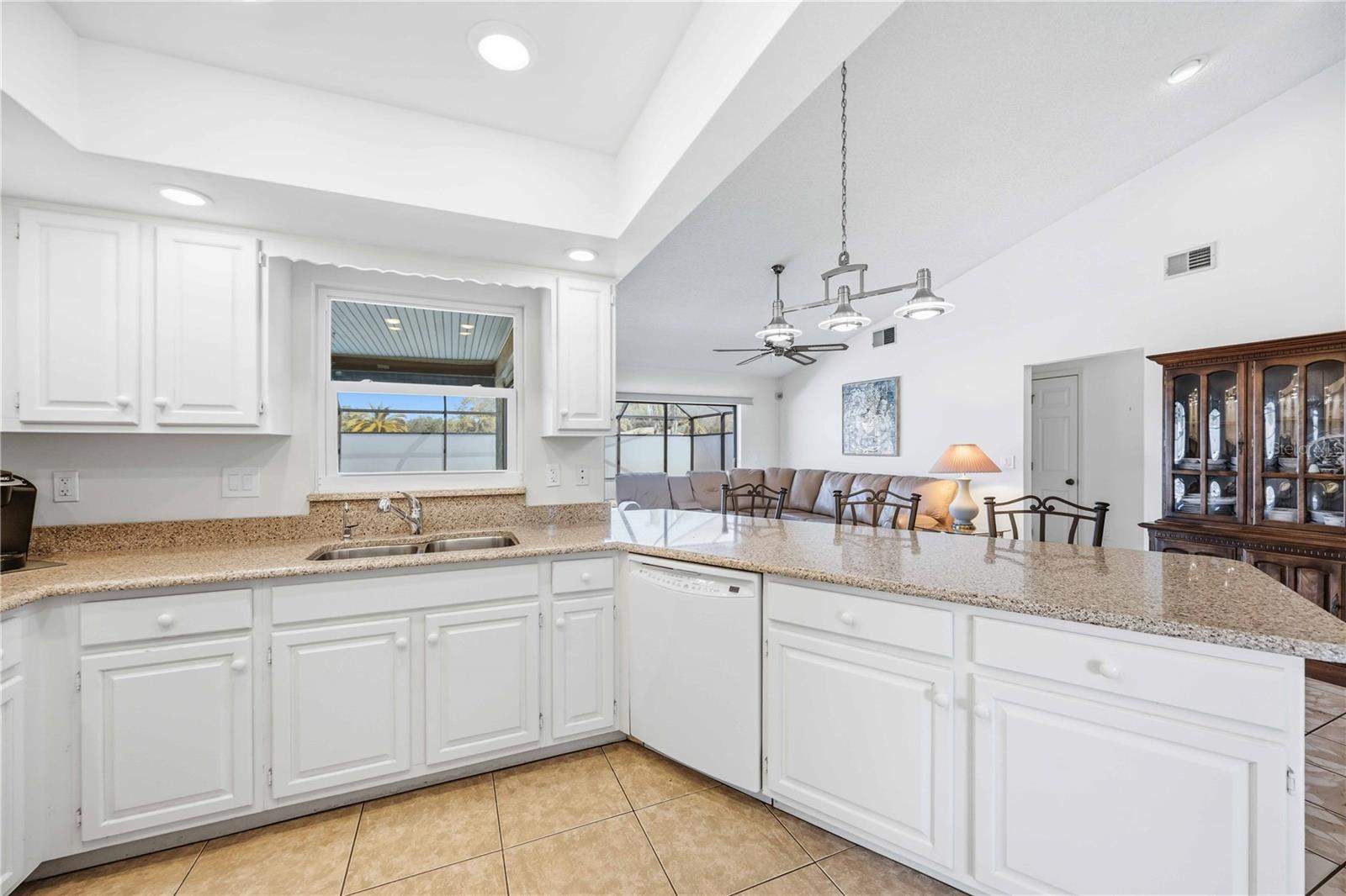 Image 14 of 45 For 114 Woodingham Drive