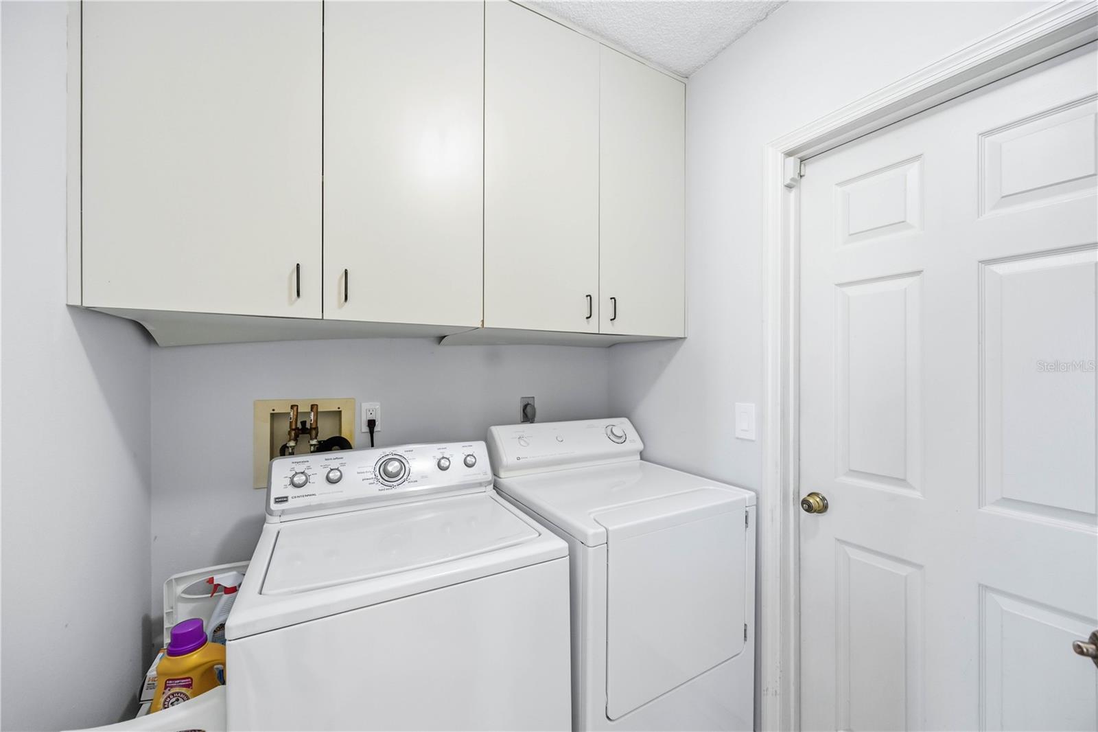 Image 21 of 45 For 114 Woodingham Drive