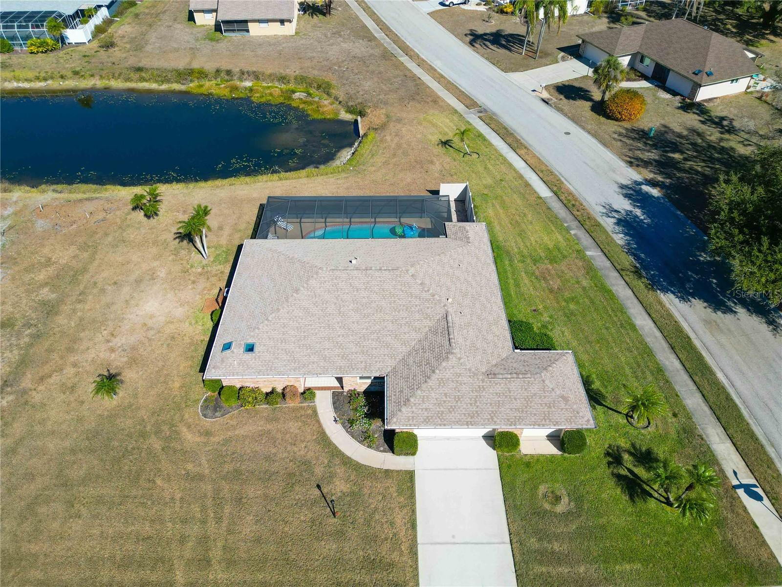 Image 42 of 45 For 114 Woodingham Drive