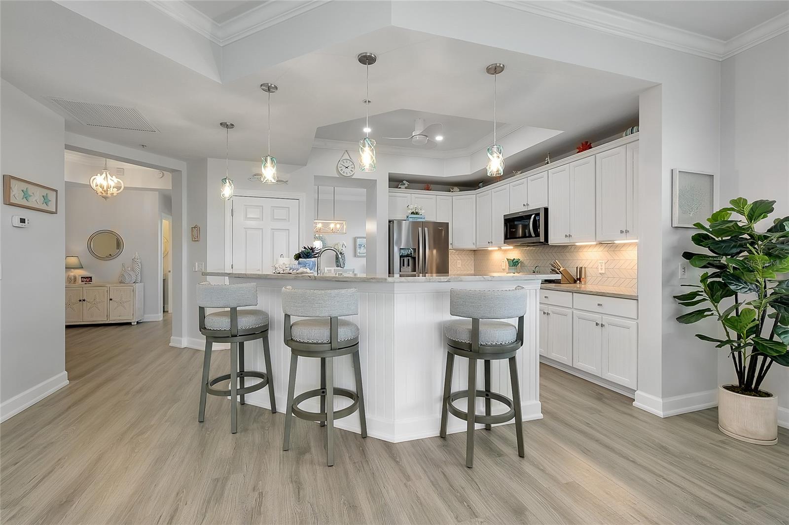 Image 12 of 76 For 10501 Amberjack Way 301