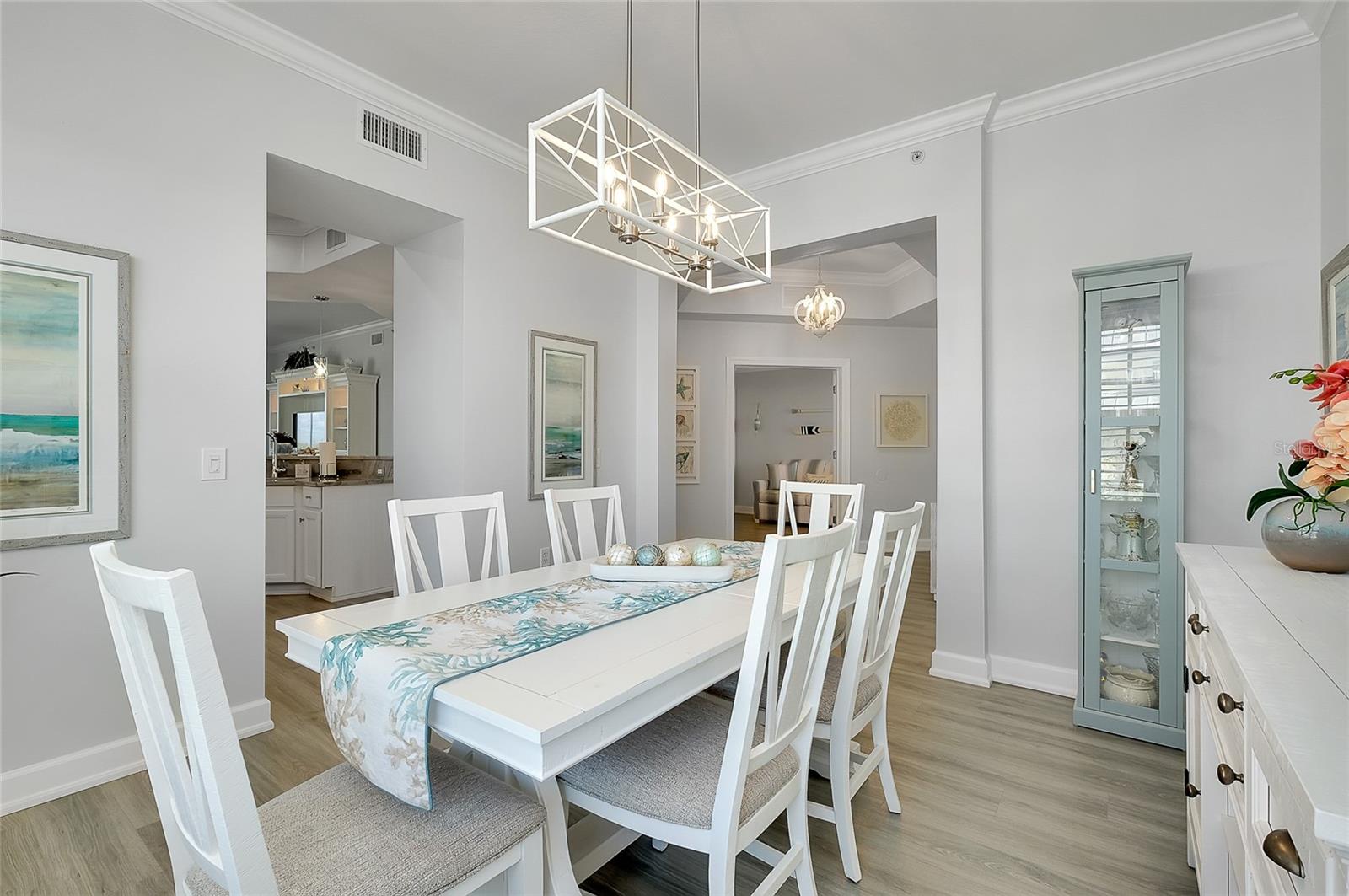 Image 18 of 76 For 10501 Amberjack Way 301