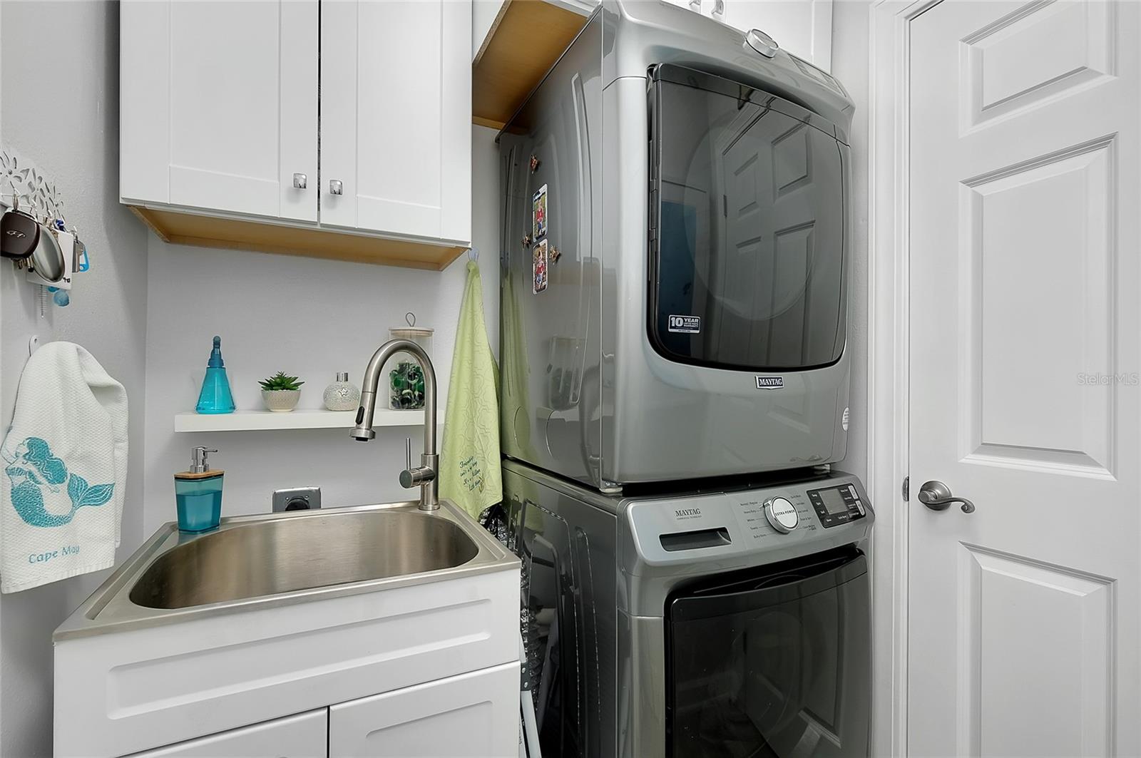 Image 37 of 76 For 10501 Amberjack Way 301