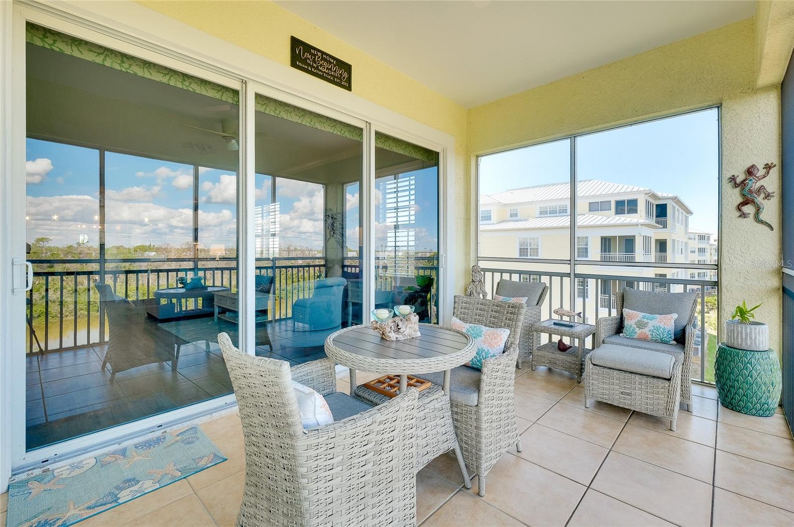 Image 39 of 76 For 10501 Amberjack Way 301