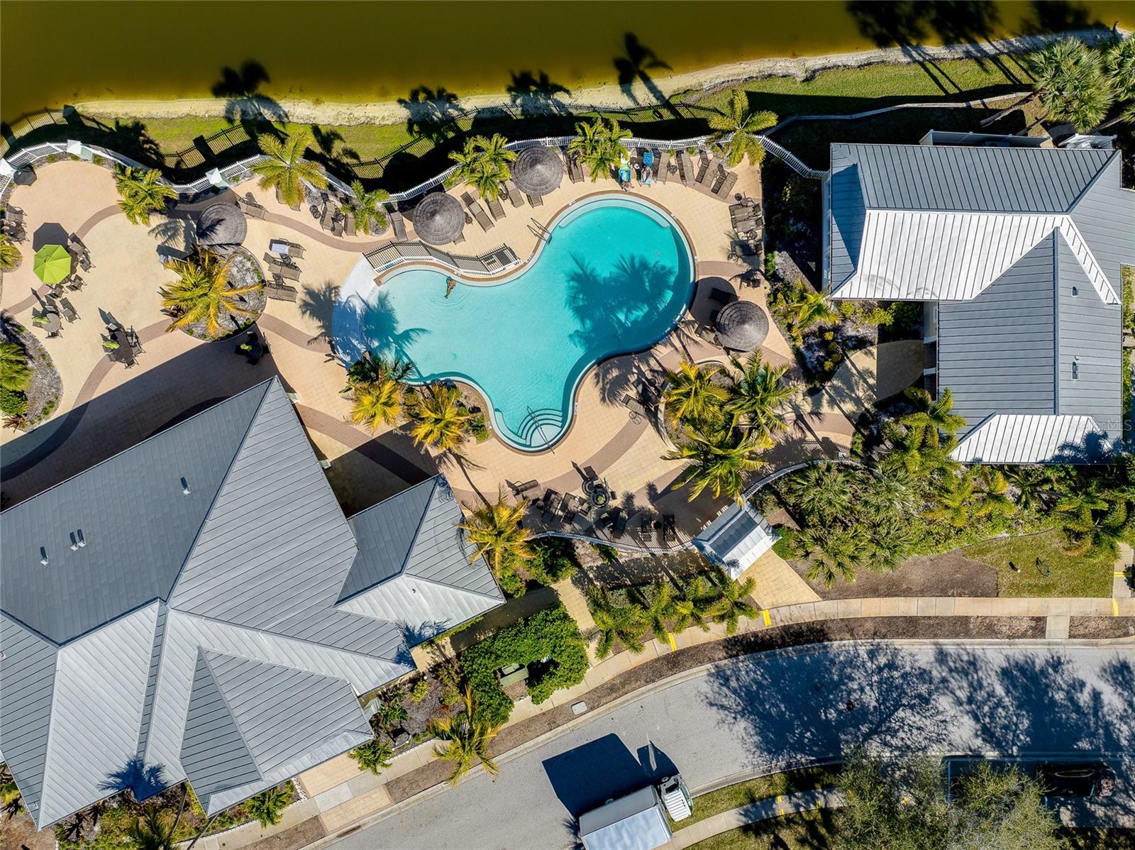 Image 54 of 76 For 10501 Amberjack Way 301