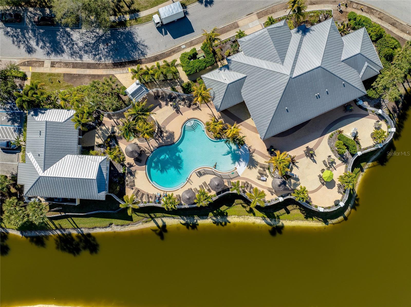 Image 55 of 76 For 10501 Amberjack Way 301