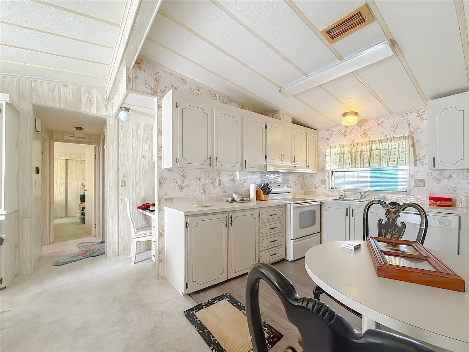 Image 11 of 26 For 109 Lyonia Lane