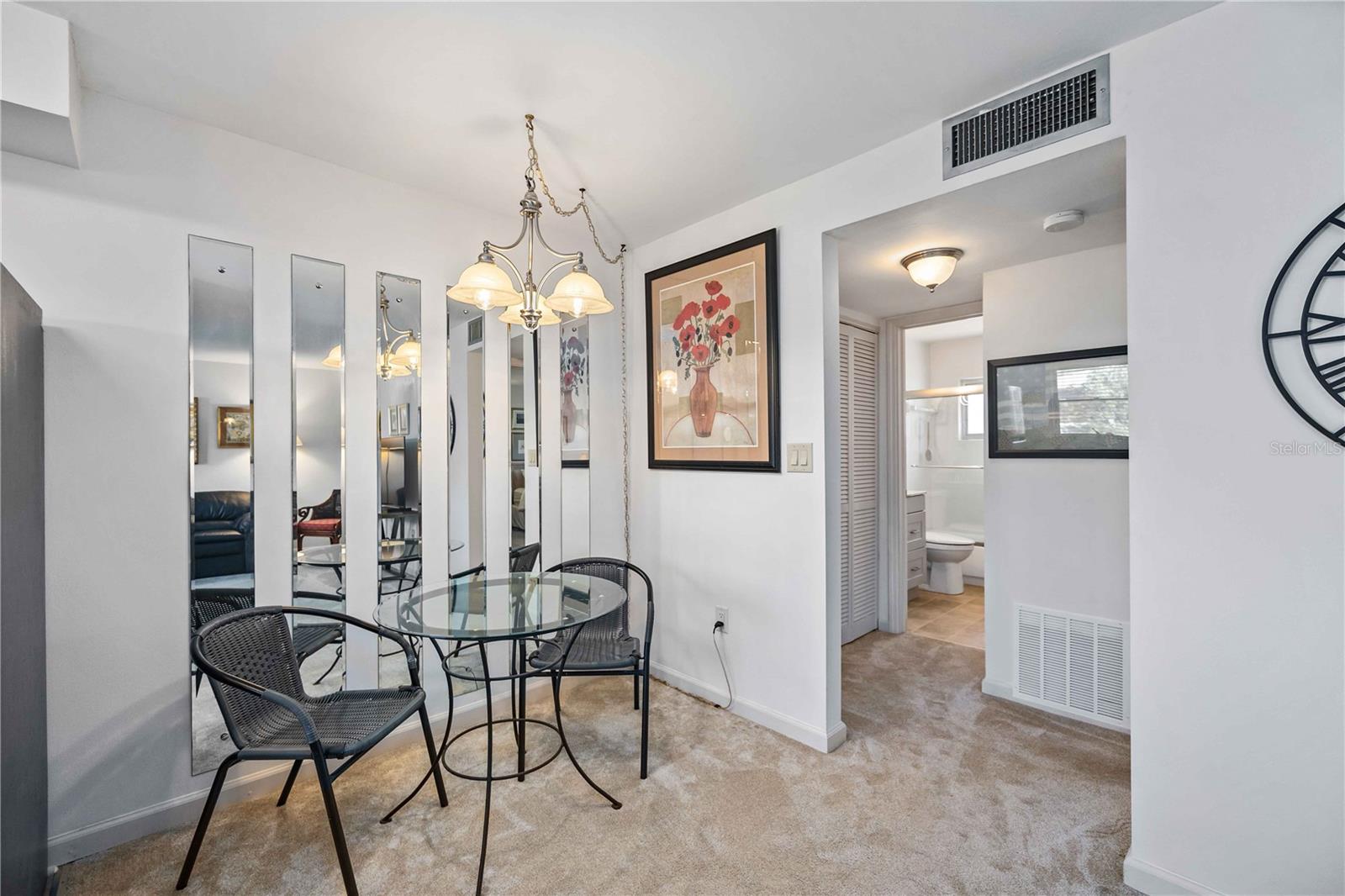 Image 10 of 42 For 236 Harbor Drive S 202