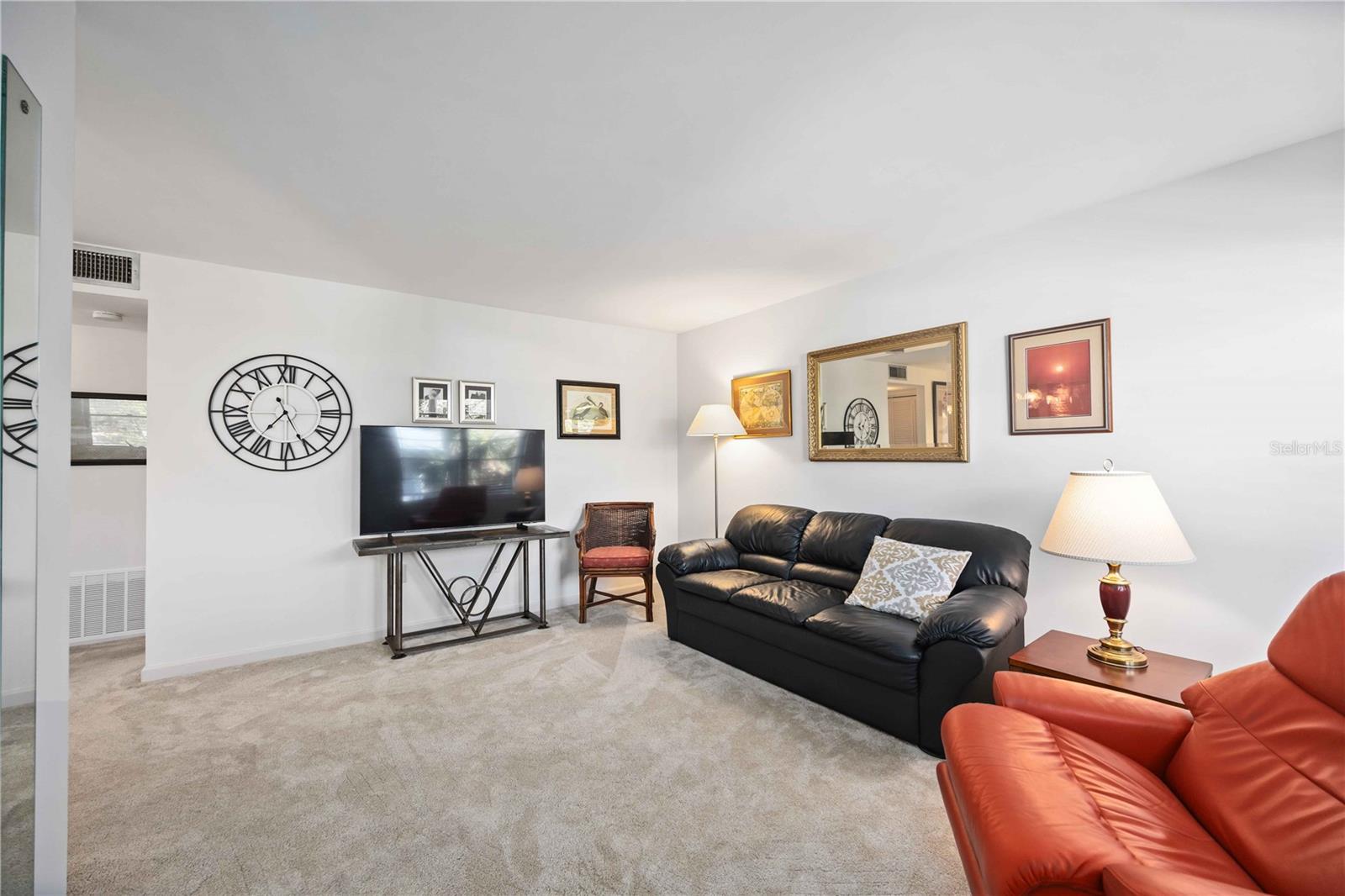 Image 8 of 42 For 236 Harbor Drive S 202