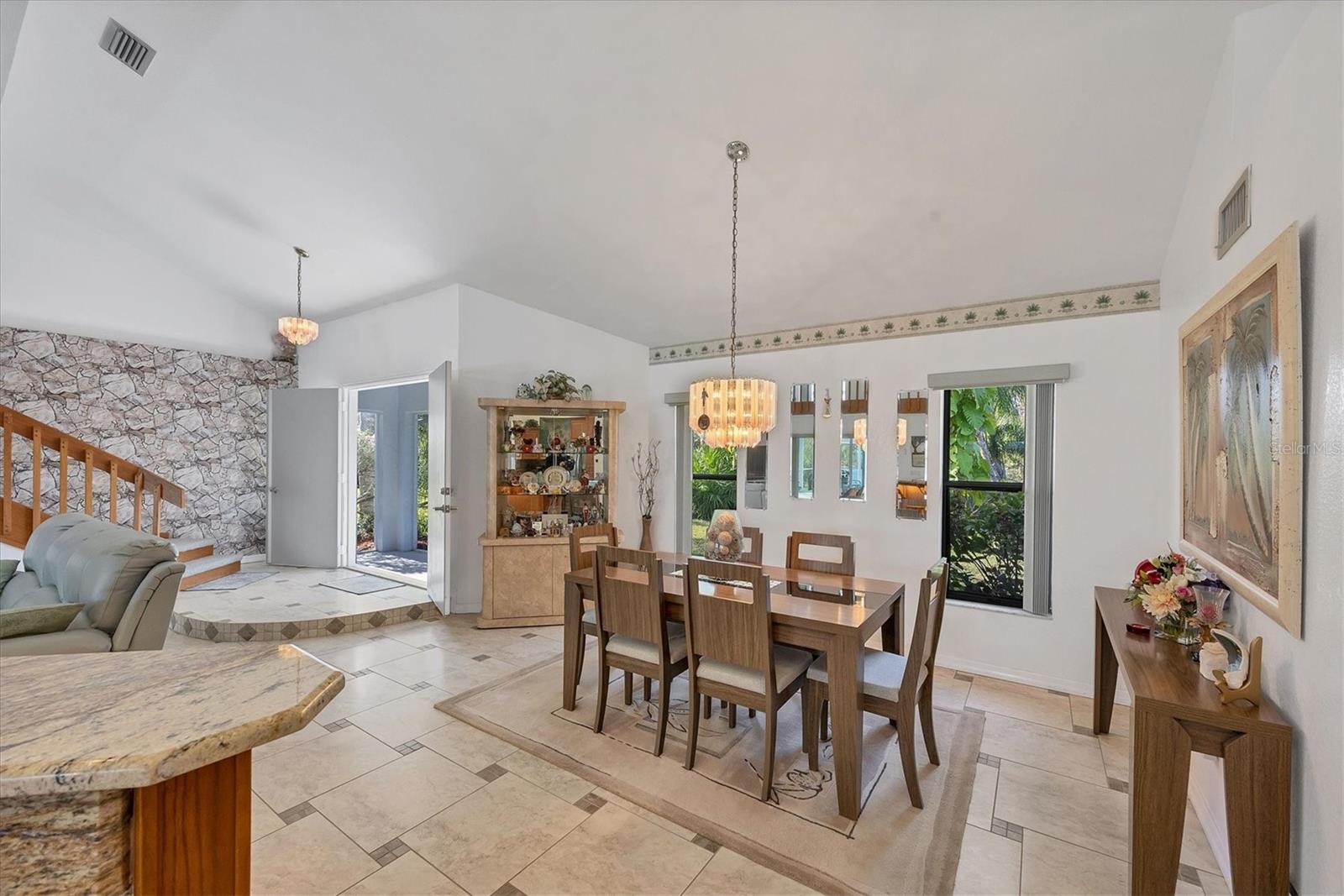 Image 18 of 64 For 5885 Denison Drive