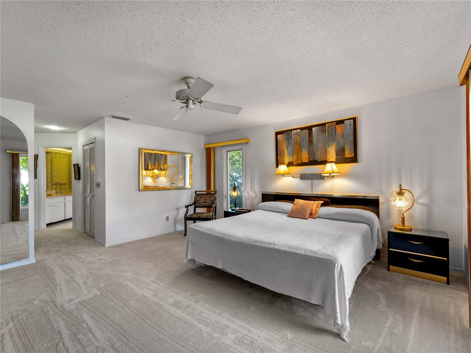 Image 12 of 53 For 3851 Wilshire Drive 9