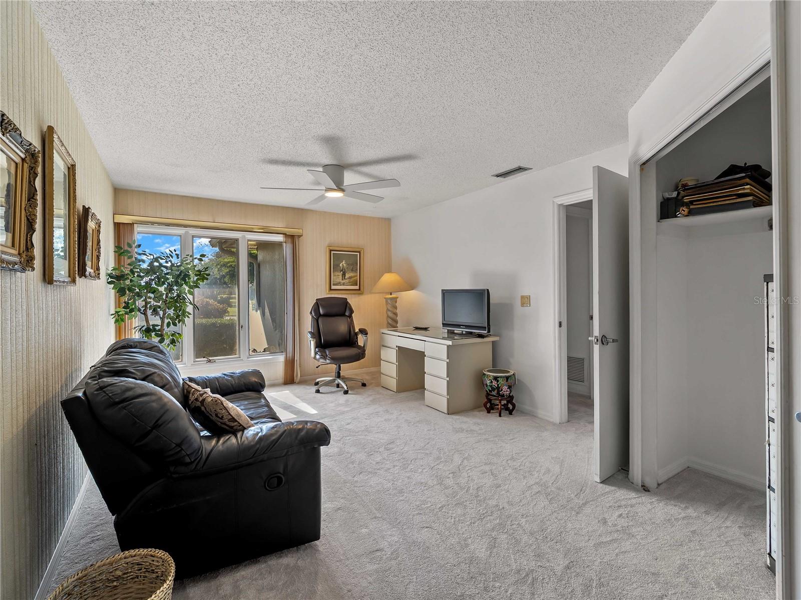 Image 16 of 53 For 3851 Wilshire Drive 9