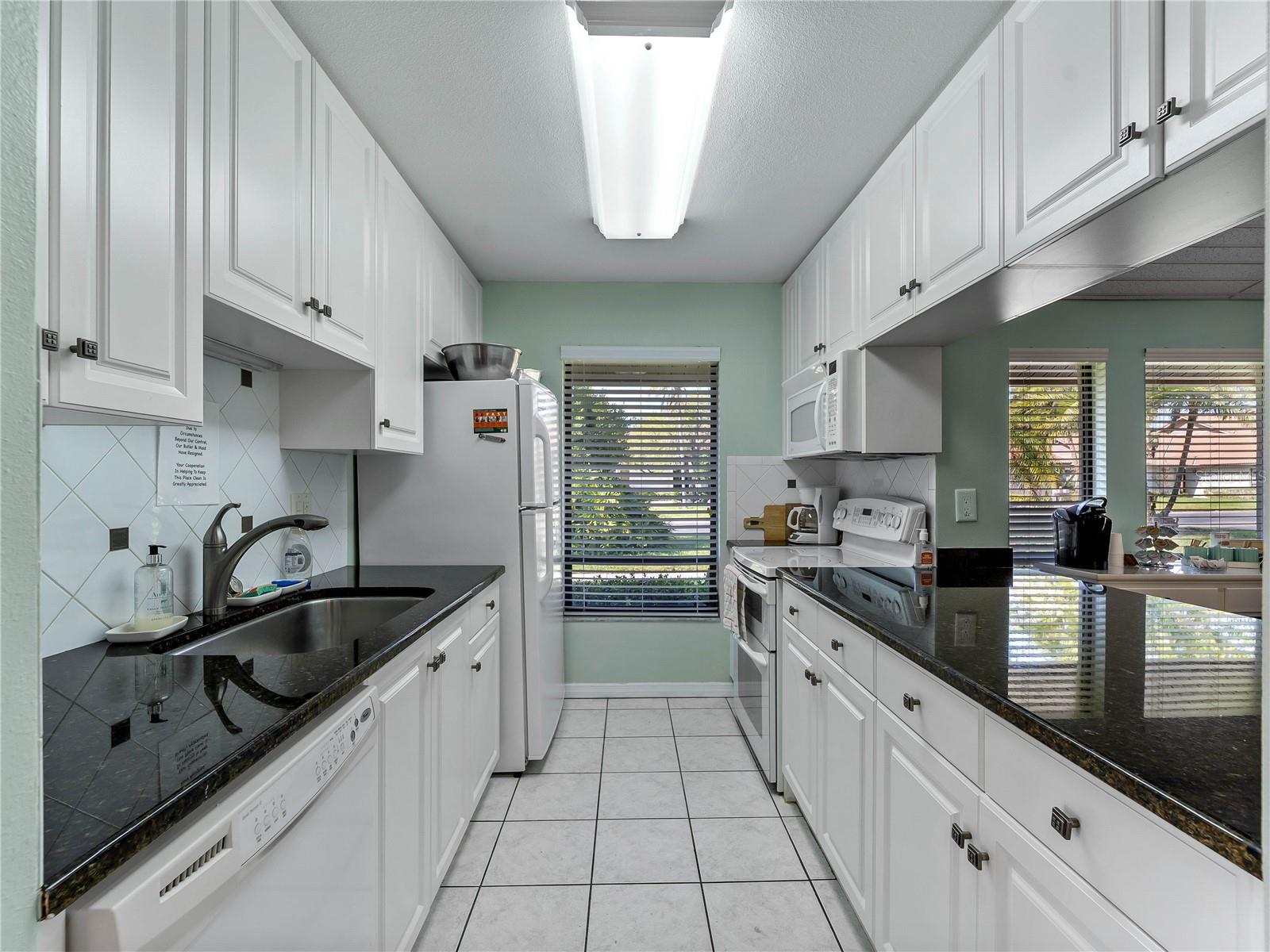 Image 30 of 53 For 3851 Wilshire Drive 9