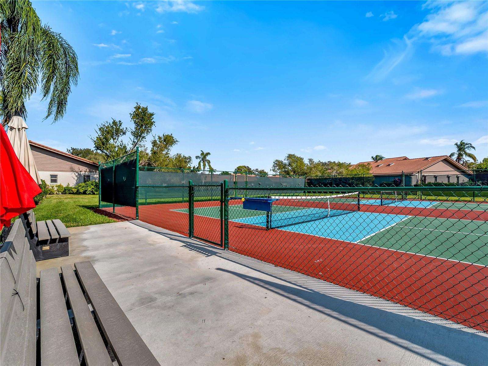 Image 37 of 53 For 3851 Wilshire Drive 9