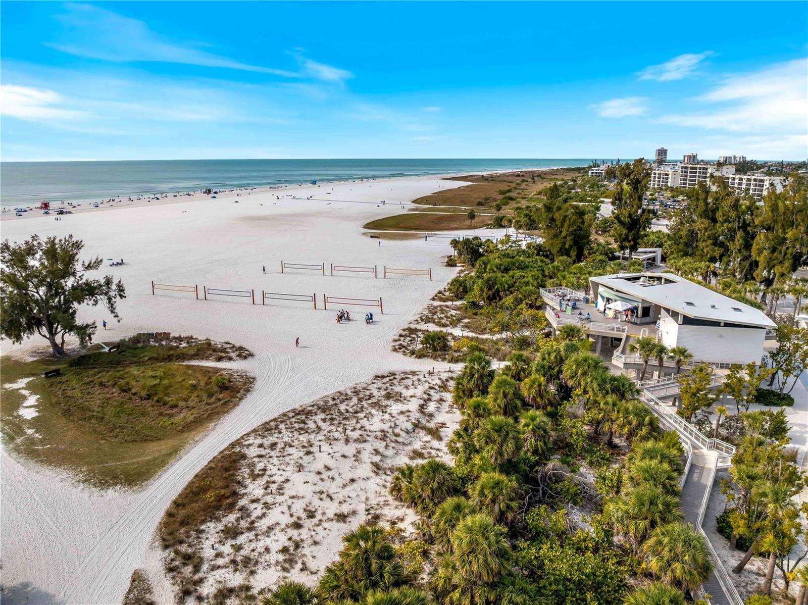 Image 39 of 53 For 3851 Wilshire Drive 9