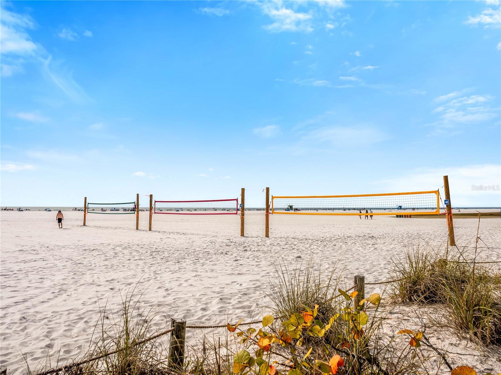 Image 43 of 53 For 3851 Wilshire Drive 9