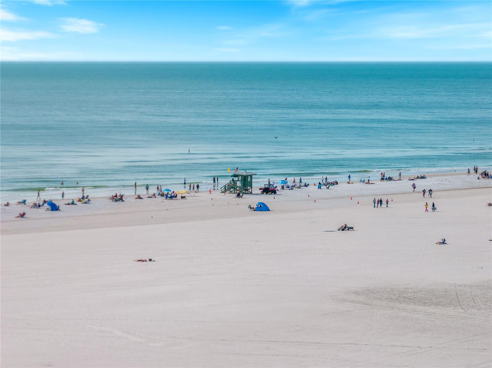 Image 44 of 53 For 3851 Wilshire Drive 9