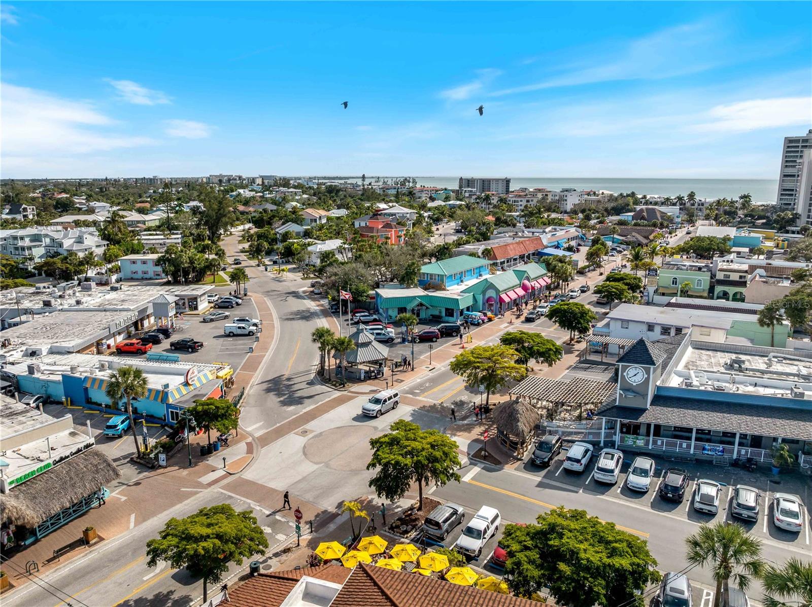 Image 50 of 53 For 3851 Wilshire Drive 9