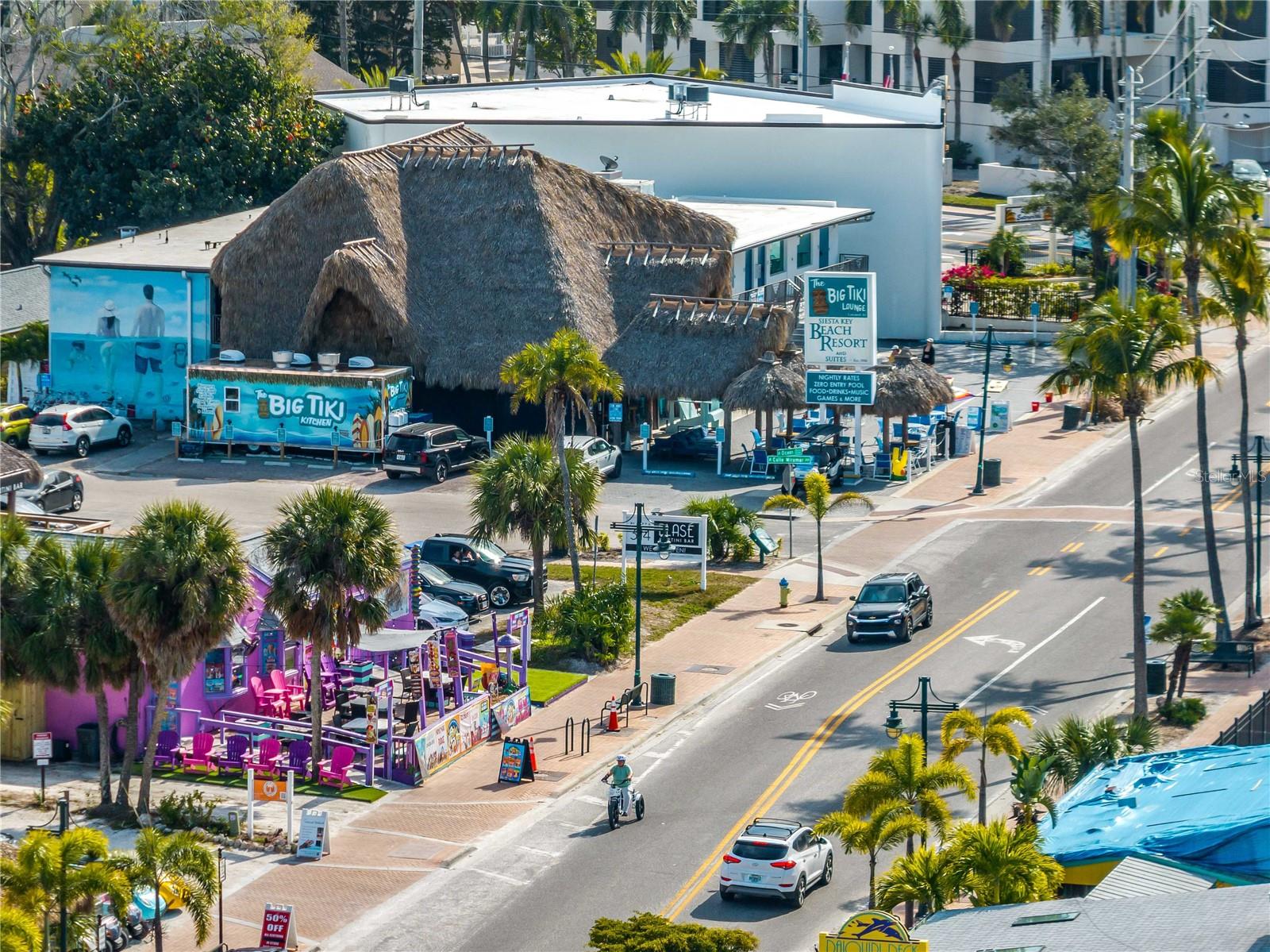 Image 51 of 53 For 3851 Wilshire Drive 9