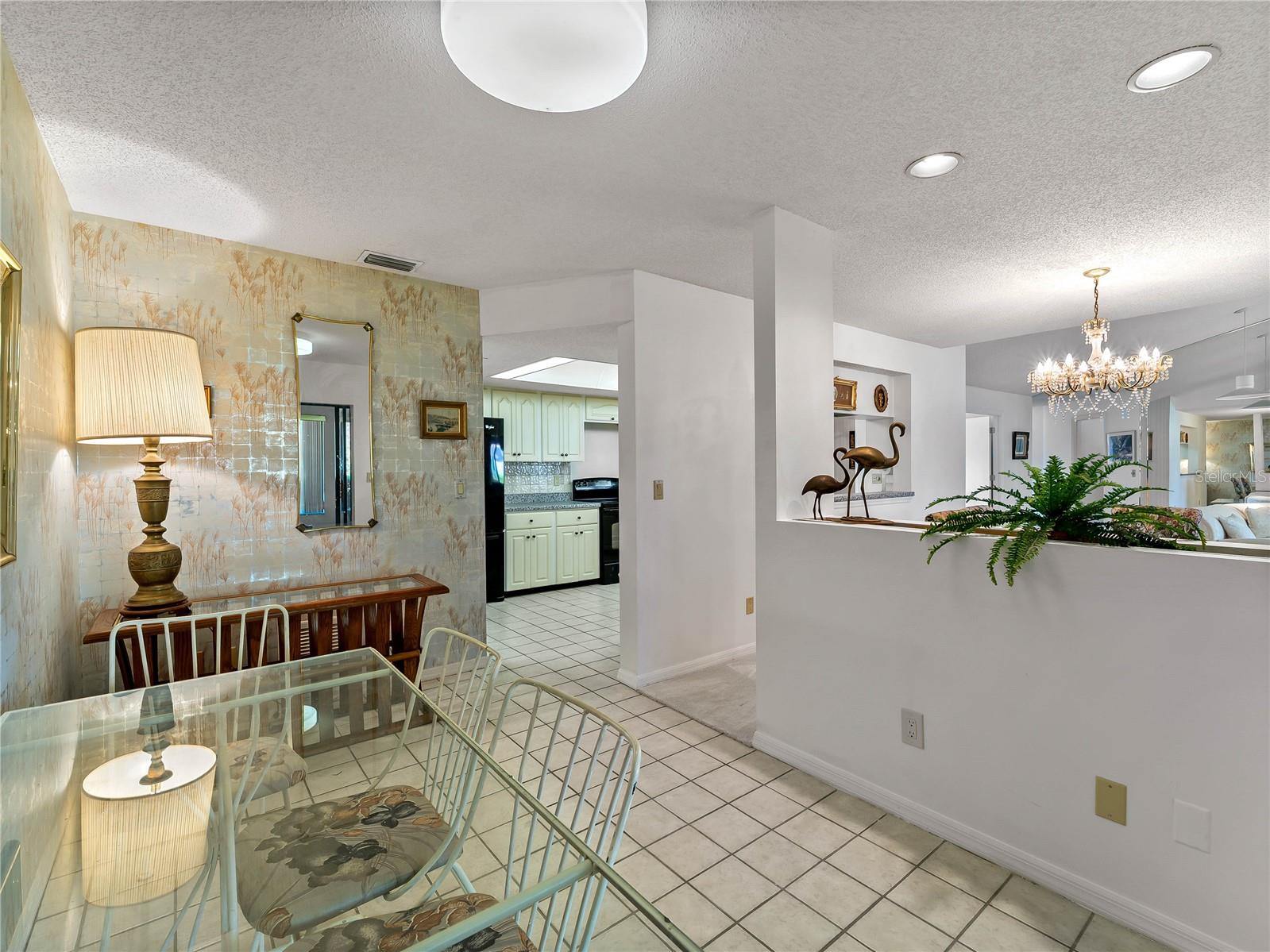 Image 9 of 53 For 3851 Wilshire Drive 9