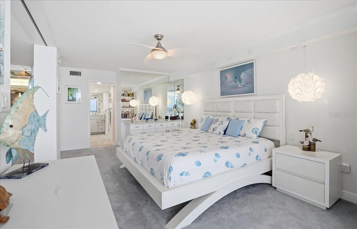 Image 23 of 56 For 840 The Esplanade N 305