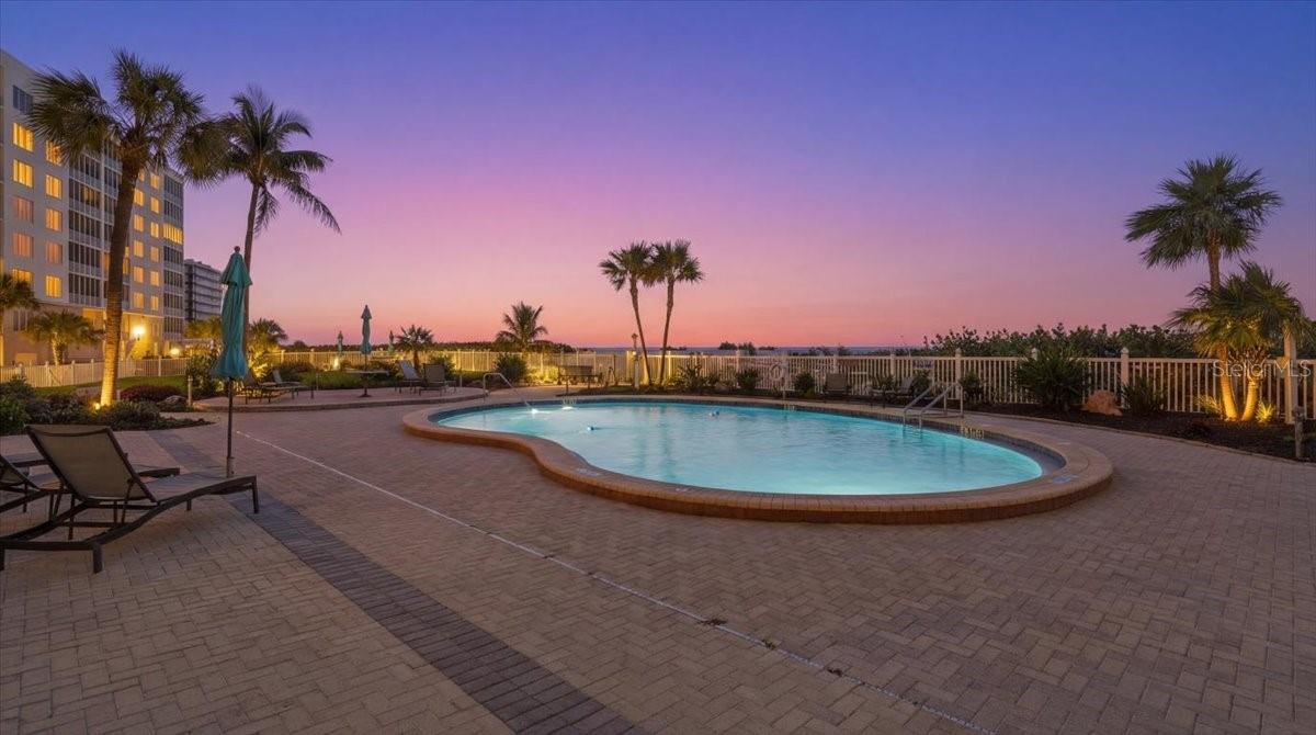 Image 50 of 56 For 840 The Esplanade N 305