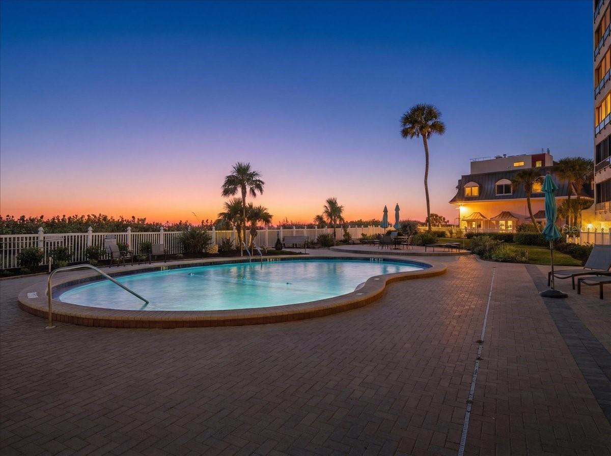 Image 51 of 56 For 840 The Esplanade N 305