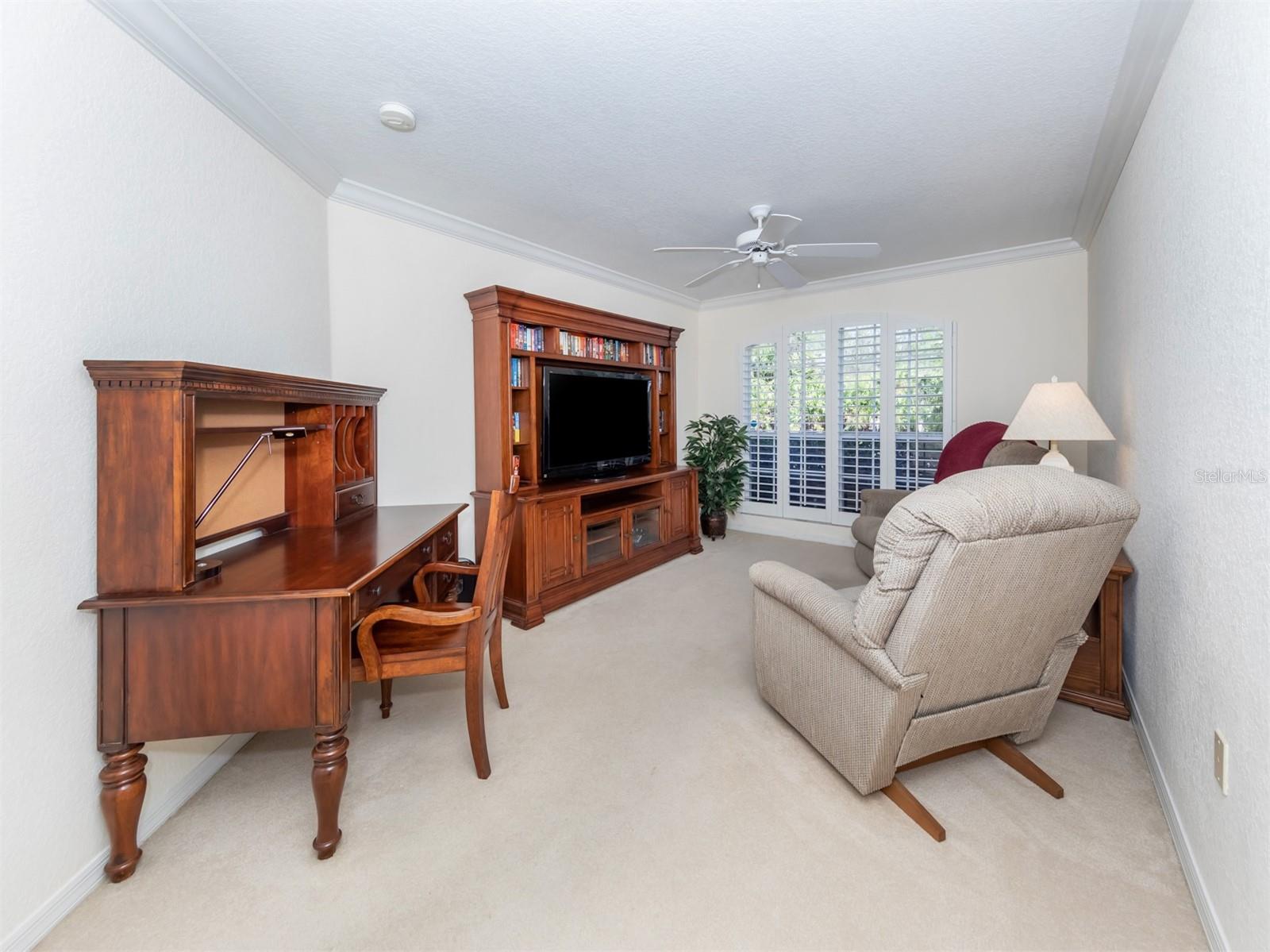 Image 20 of 79 For 344 Bermuda Court 4