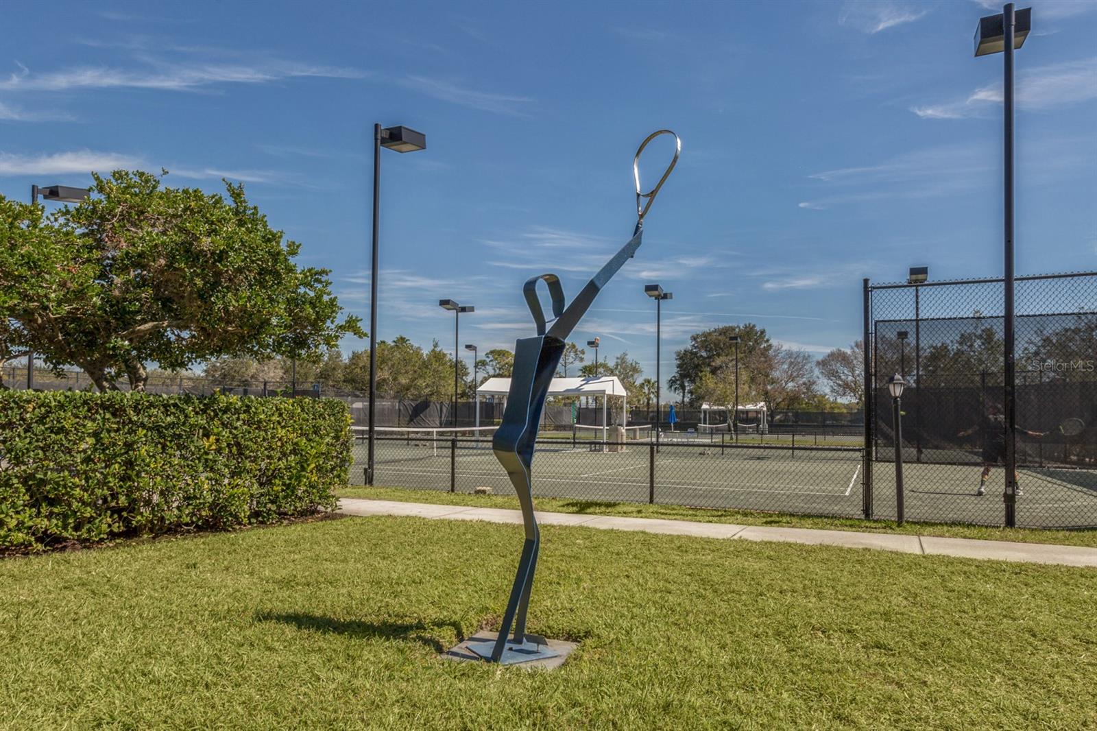 Image 40 of 79 For 344 Bermuda Court 4