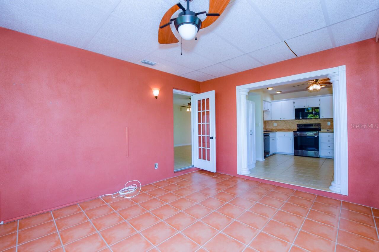 Image 16 of 57 For 437 Wexford Circle 79