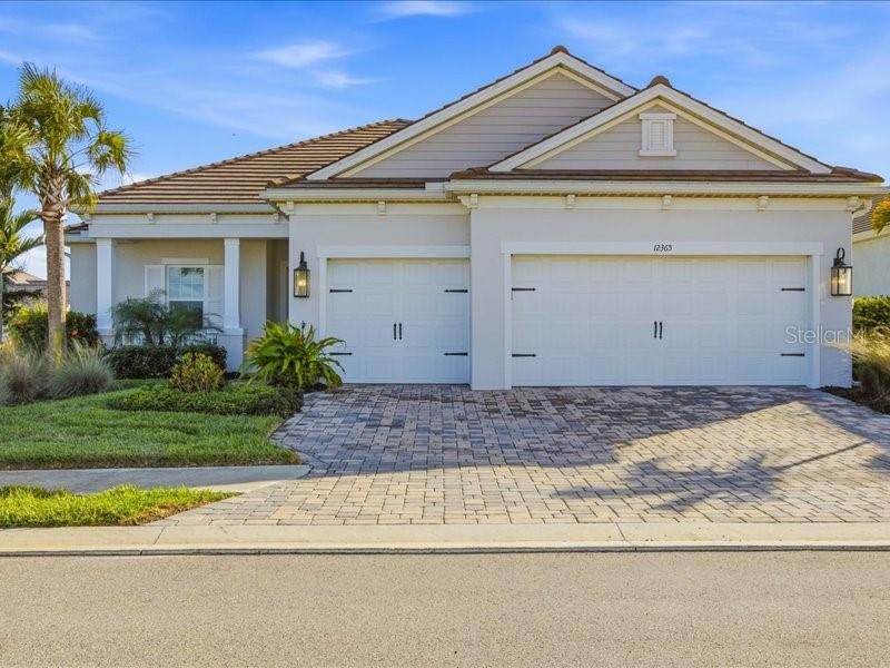 Details for 12365 Vieste Court, VENICE, FL 34293