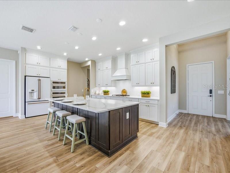 Image 10 of 71 For 12365 Vieste Court