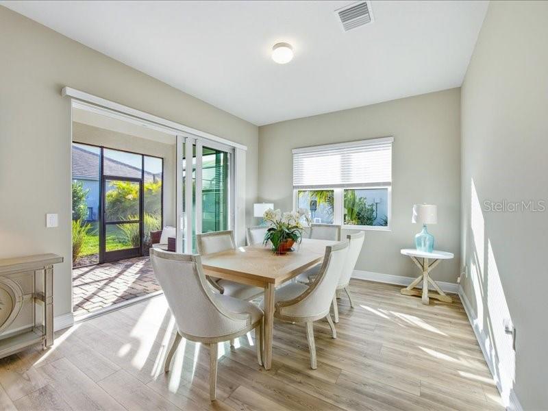 Image 18 of 71 For 12365 Vieste Court