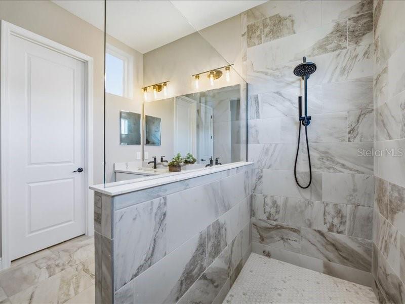 Image 23 of 71 For 12365 Vieste Court