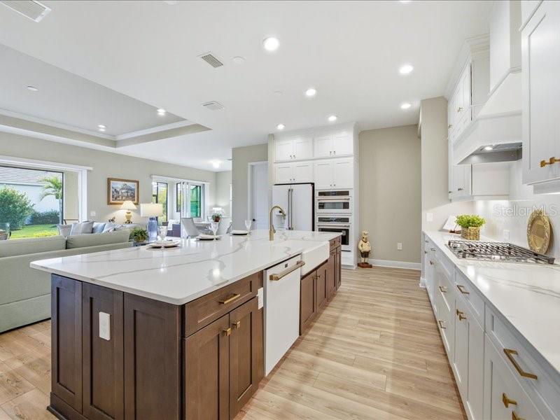 Image 7 of 71 For 12365 Vieste Court