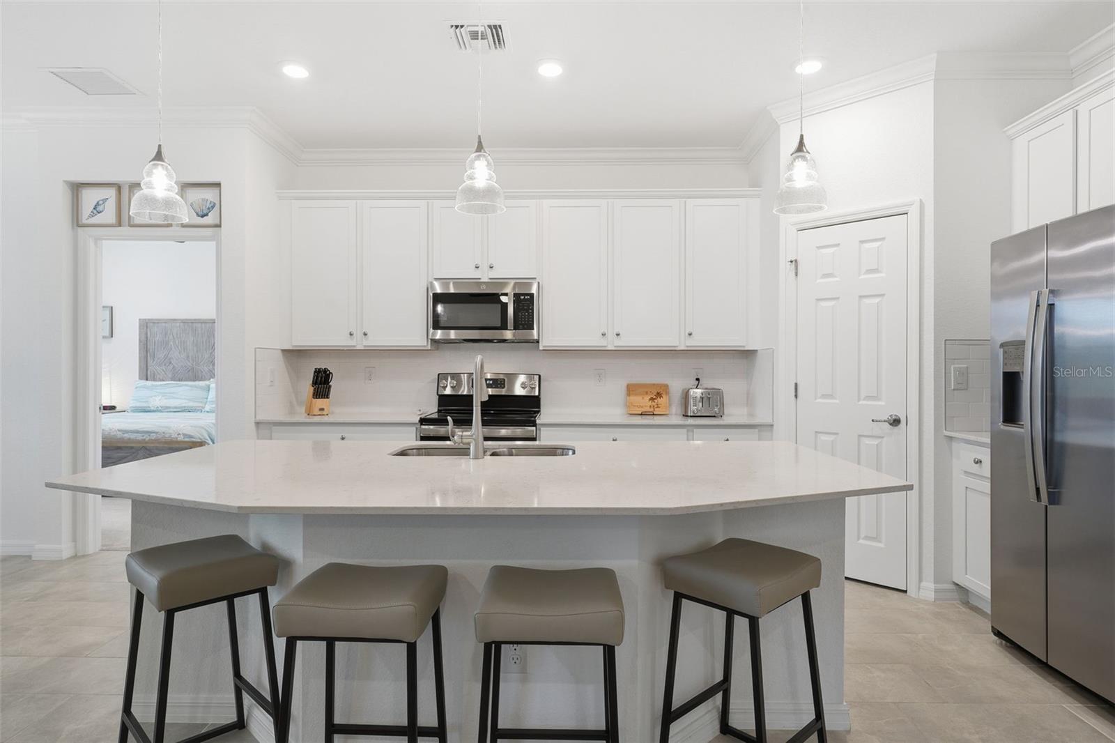 Image 15 of 100 For 10212 Staggerbush Drive 202