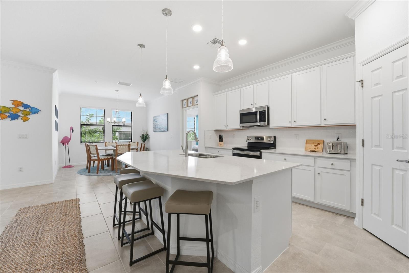 Image 17 of 100 For 10212 Staggerbush Drive 202