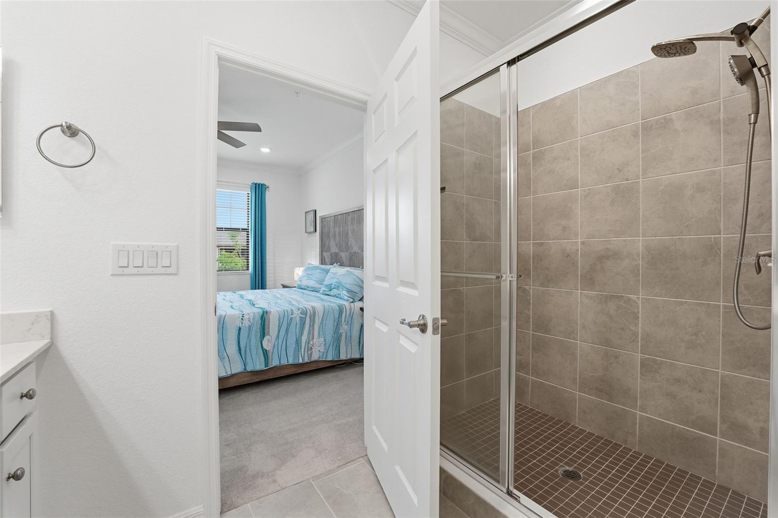 Image 28 of 100 For 10212 Staggerbush Drive 202