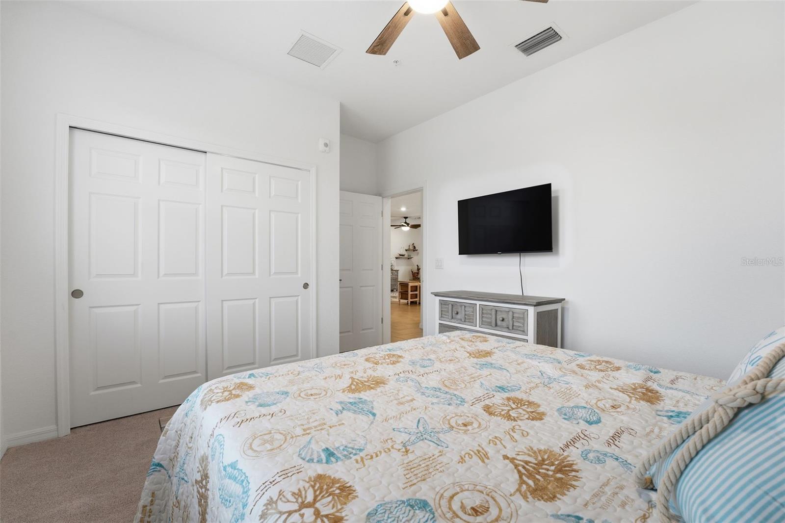 Image 33 of 100 For 10212 Staggerbush Drive 202