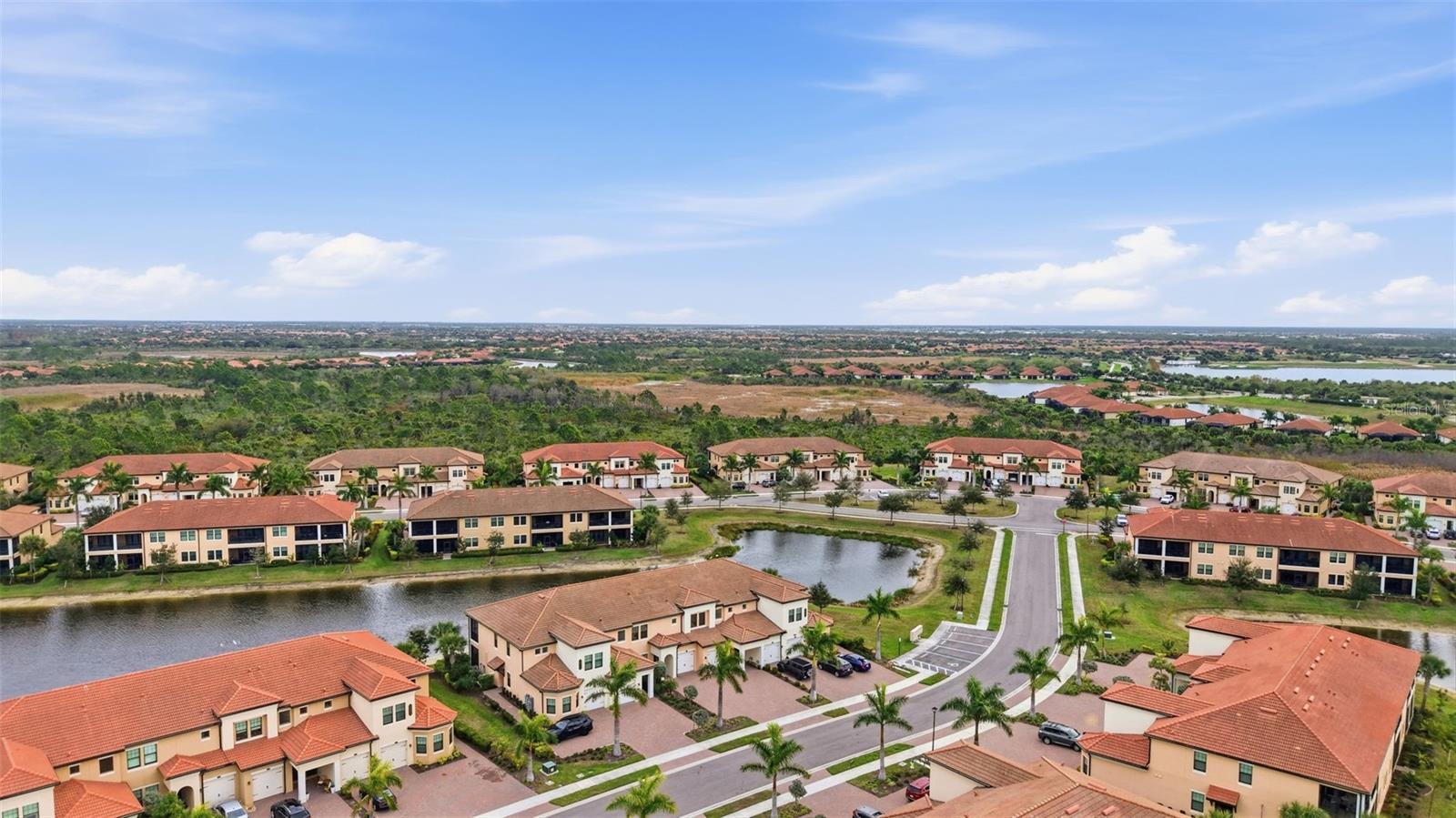 Image 6 of 100 For 10212 Staggerbush Drive 202